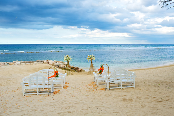 sasha-jamaican-destination-wedding-munaluchi12