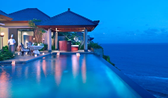 bt_ugasan_dining_cliff_edge_dining-opt