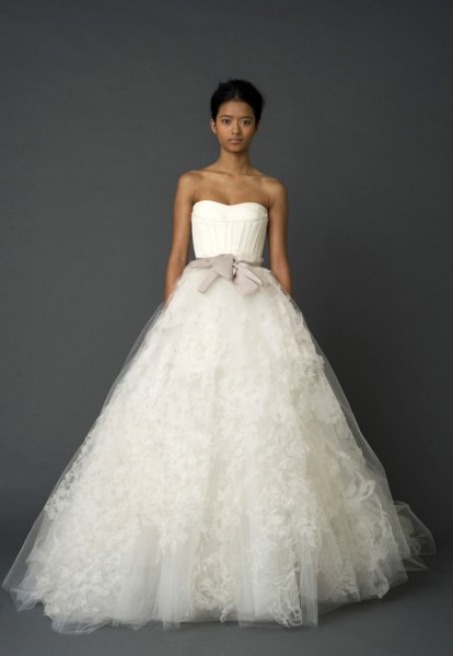 verawang_spring2012_bridalmarket005