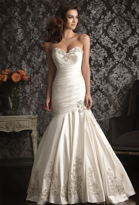 9024_allure_bridals_wedding_dress_primary