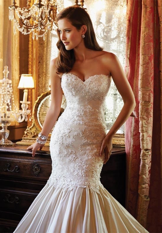 Sophia Tolli