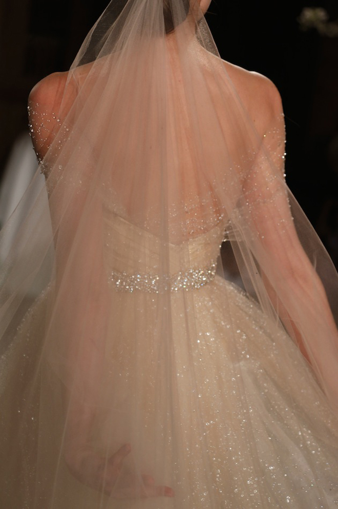 Wedding-dress-romona-keveza-2014-11-RK534-03-CloseUp-High-Res2