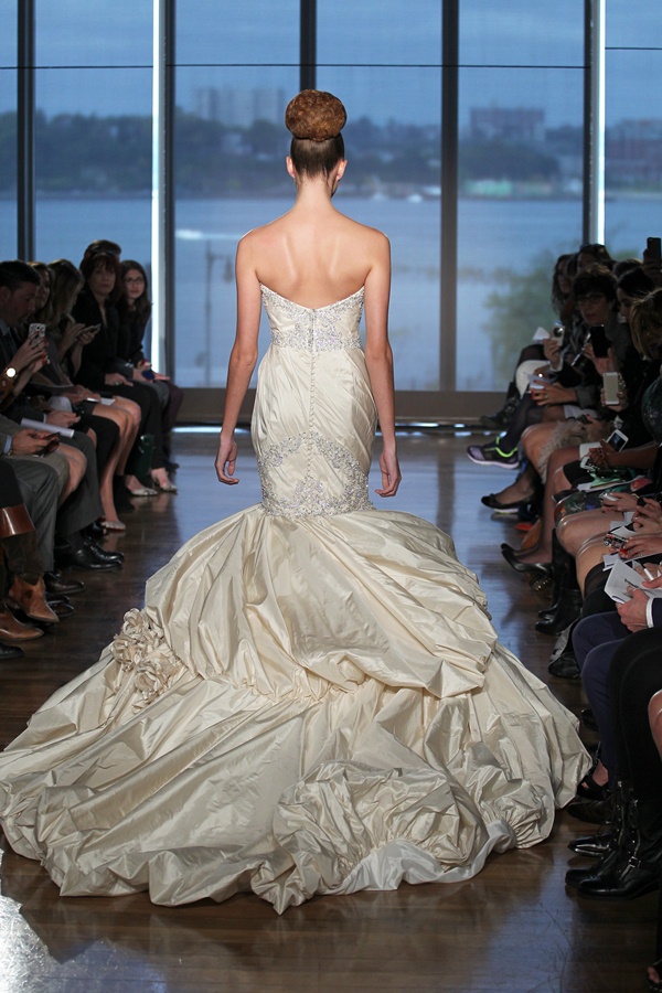 OCTOBER2013 NEW YORK BRIDAL FASHION WEEK