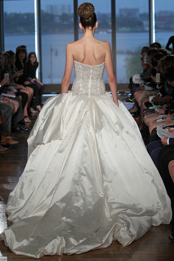 OCTOBER2013 NEW YORK BRIDAL FASHION WEEK