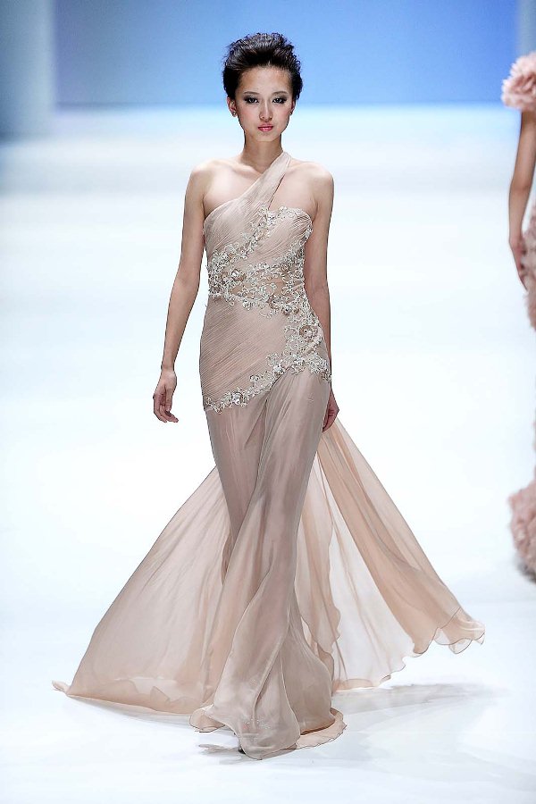 2012?10?29??Zhang jingjing fashion show