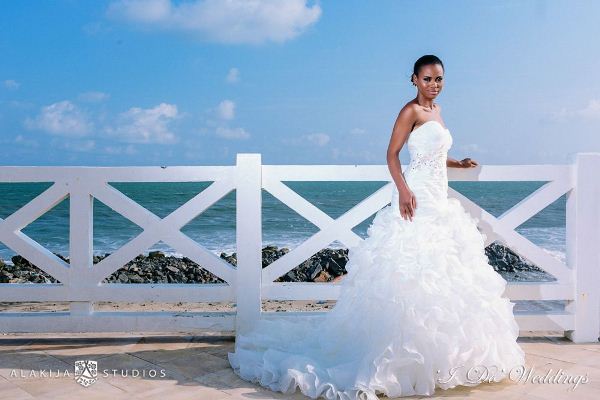 Gabriella outdoor wide