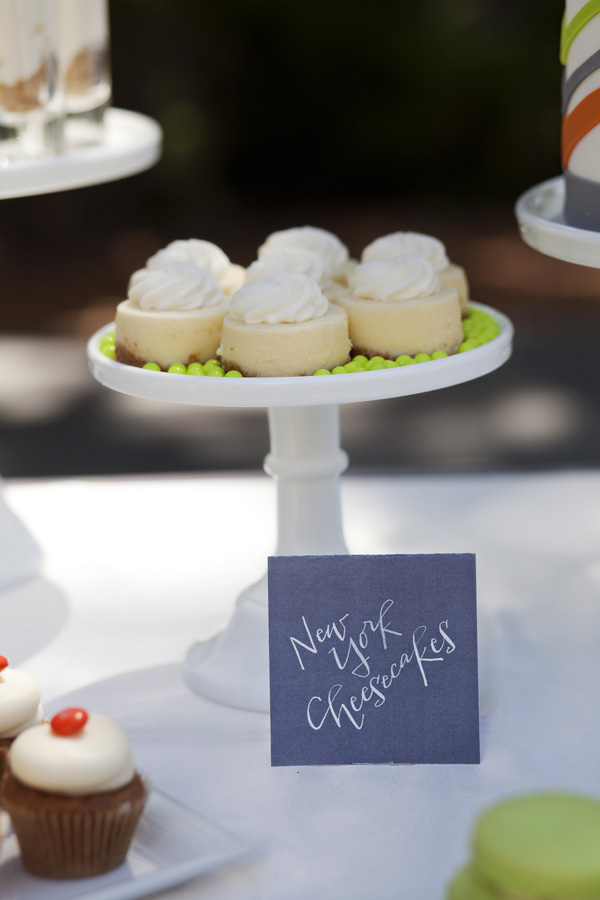 modern-citrus-wedding-ideas-munaluchi050