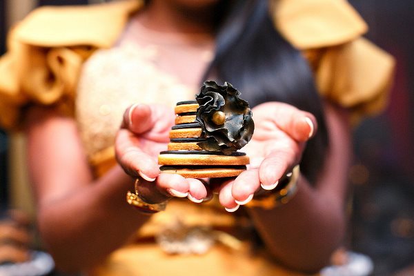 celebrations_30th_Birthday_Black_Gold_ Decor031