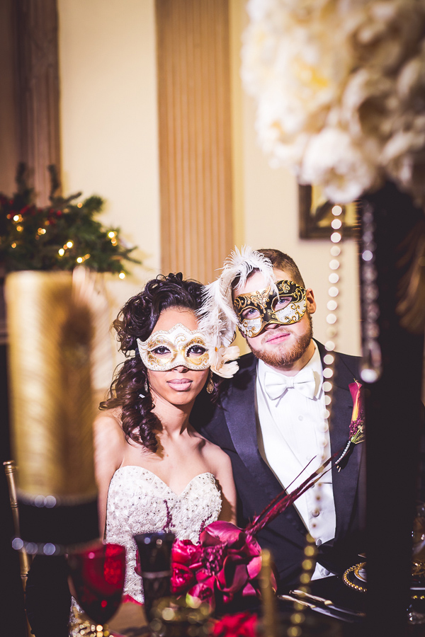 new-years-eve-masquerade-marsala-wedding-ideas-munaluchi-judaavenue-124
