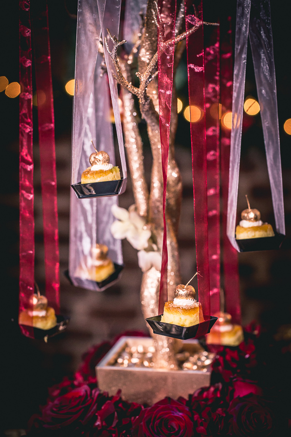 new-years-eve-masquerade-marsala-wedding-ideas-munaluchi-judaavenue-138