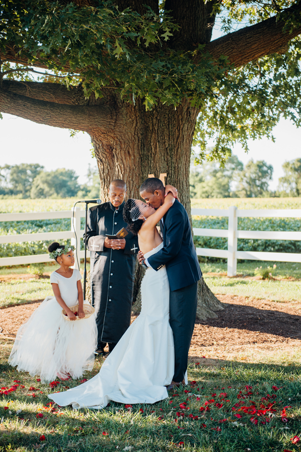 diy-wedding-maryland-paula-bartosiewicz-munaluchi-061