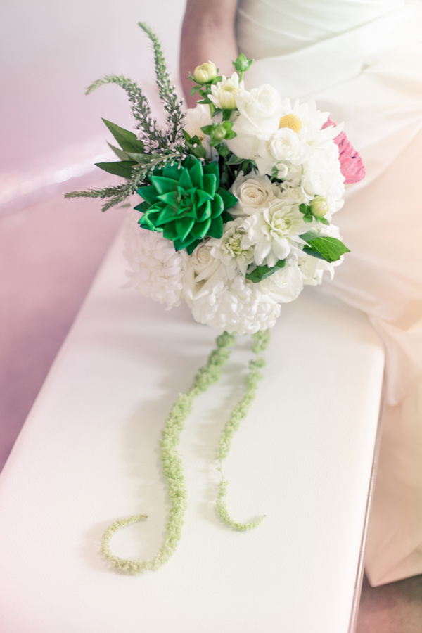 neon-wedding-ideas-erika-layne-photography-munaluchi-024