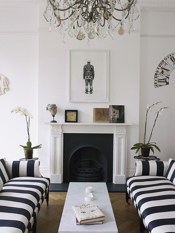 Striped_Sofa_Lux