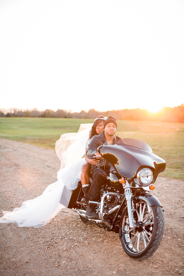 angelique-marcus-amy-hutchinson-memphis-engagement-session0115