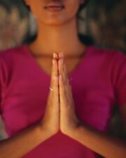 woman praying