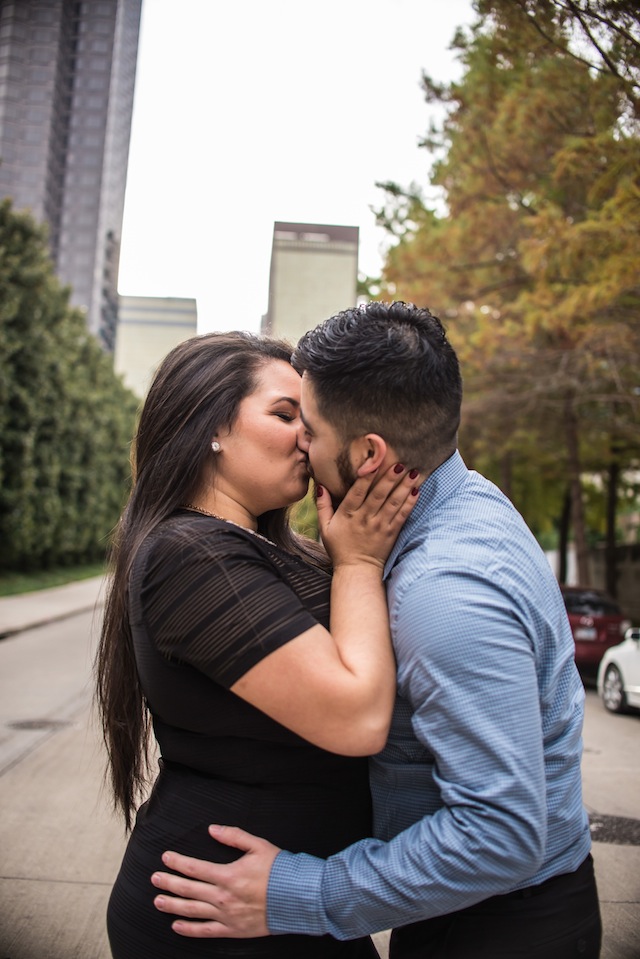 downtown-dallas-park-engagement-session-brianna-dickson-photography-natasha-eric-19