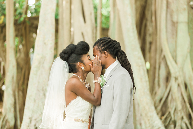 haitian-wedding-munaluchi-natural-hair-bride-roselyn-teri_092