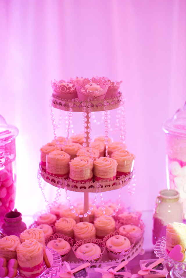 Gertrude-Tapiwa-Alana-Meyer-Photography-Zimbabwe-Wedding-Garden-Floral168