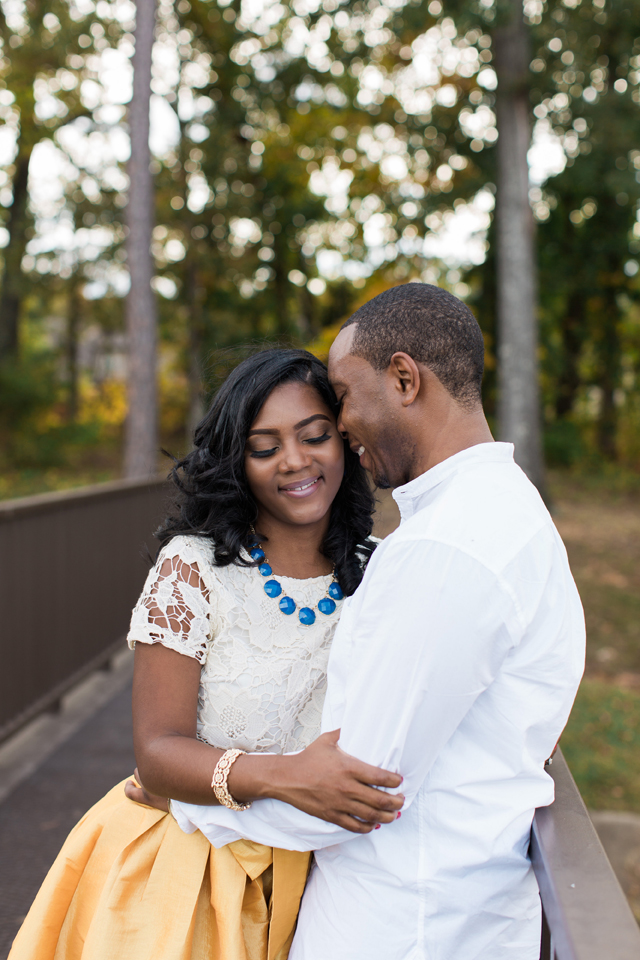 cute-engagement-session-alabama-elledanielle-munaluchi008