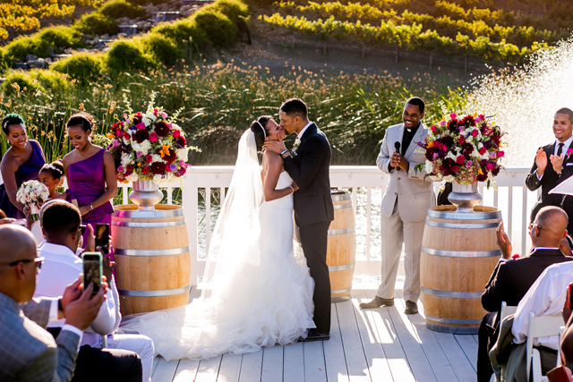 vineyard-wedding-joshua-dwain-munaluchi066