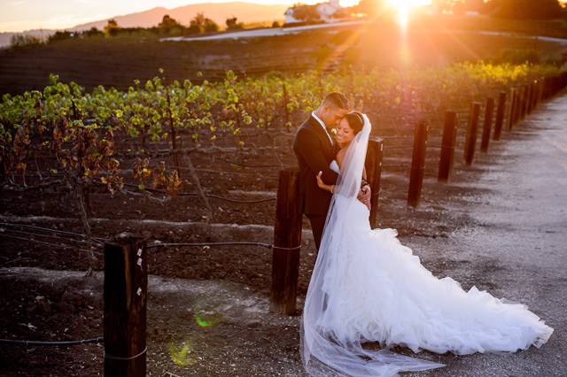 vineyard-wedding-joshua-dwain-munaluchi081