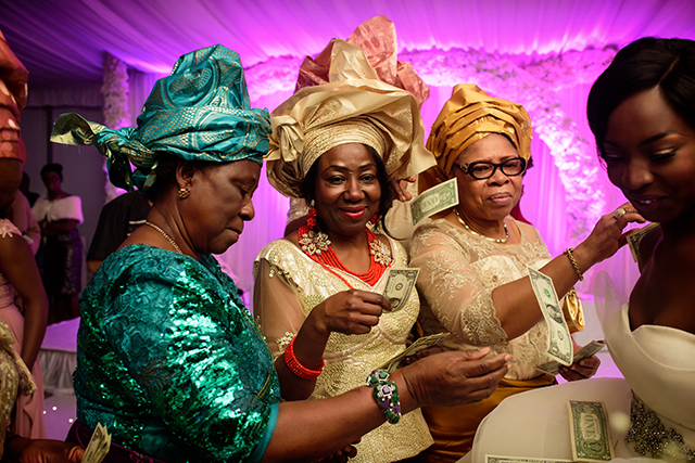 ajiri-chika-nigerianweddings-blackbride-munaluchi-londonwedding_058