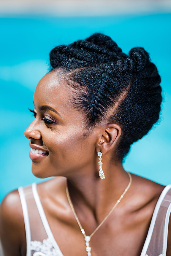 Natural Hair Styled Shoot_MunaLUchi_MunaLuchiBride_Bride of Color_Black Bride_MunaLuchi_Multicultural43