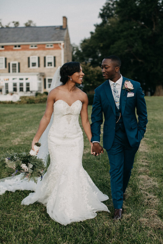 Amber and Eric_Kelsey Rae Photography_MunaLuchi_bries of color_munaluchi Bride_black bride_munaluchi bride_multicultural love23