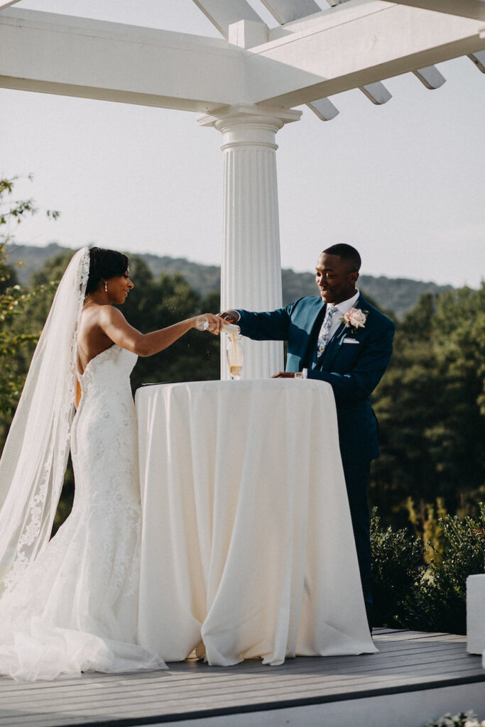 Amber and Eric_Kelsey Rae Photography_MunaLuchi_bries of color_munaluchi Bride_black bride_munaluchi bride_multicultural love46