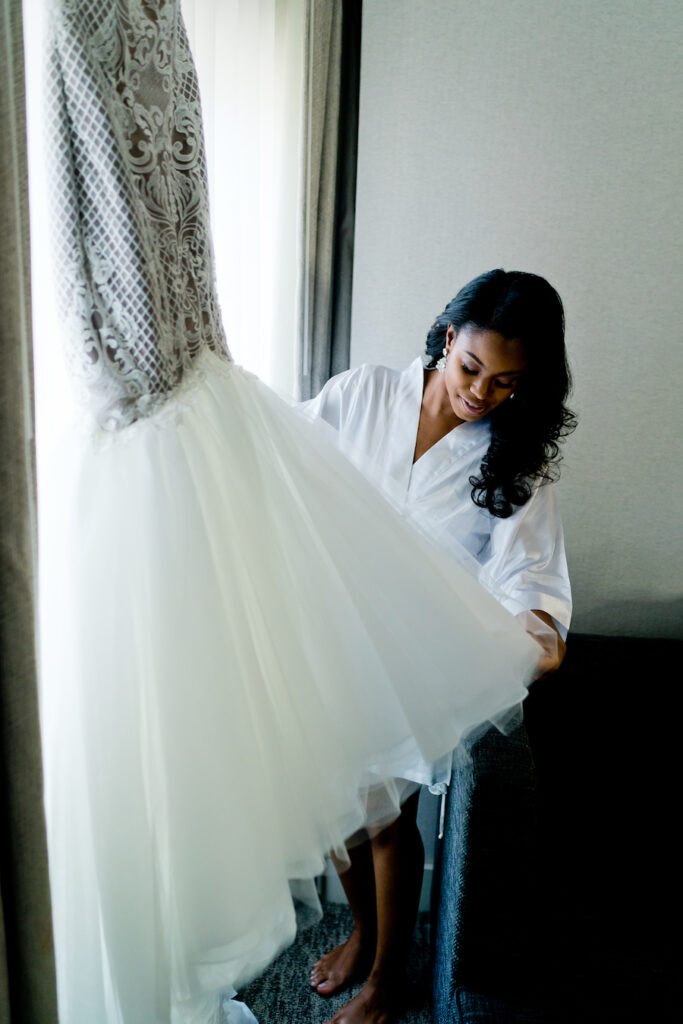 Crystal and Akil_wedding_munaluchi_multicultural love_brides of color_munaluchi bride16