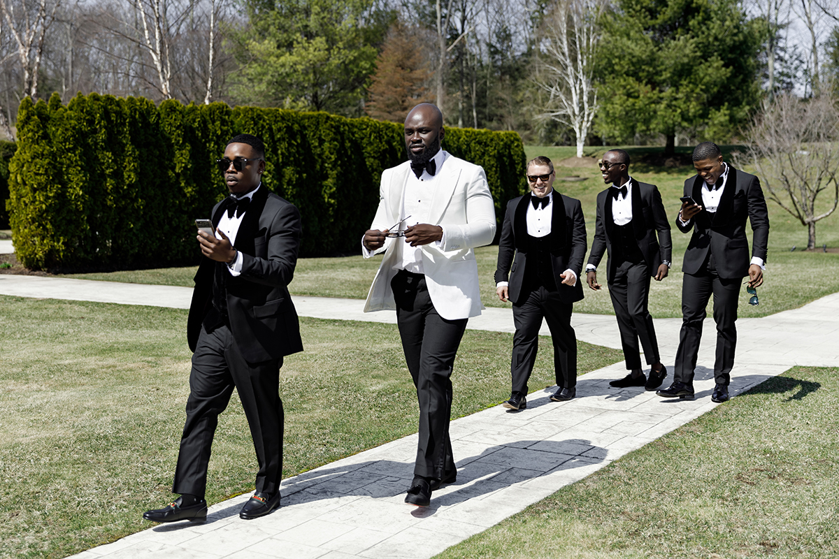 Black Wedding of the Day Tracy & Nana’s Luxurious White and Gold