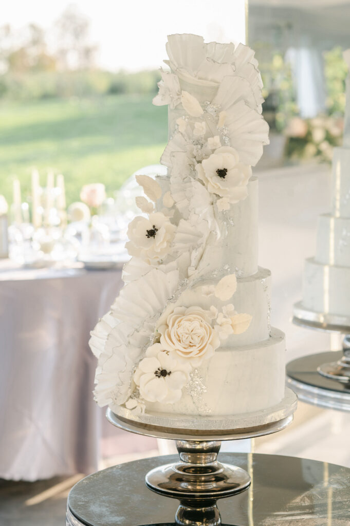 Classic White Cake with beautiful flowers 