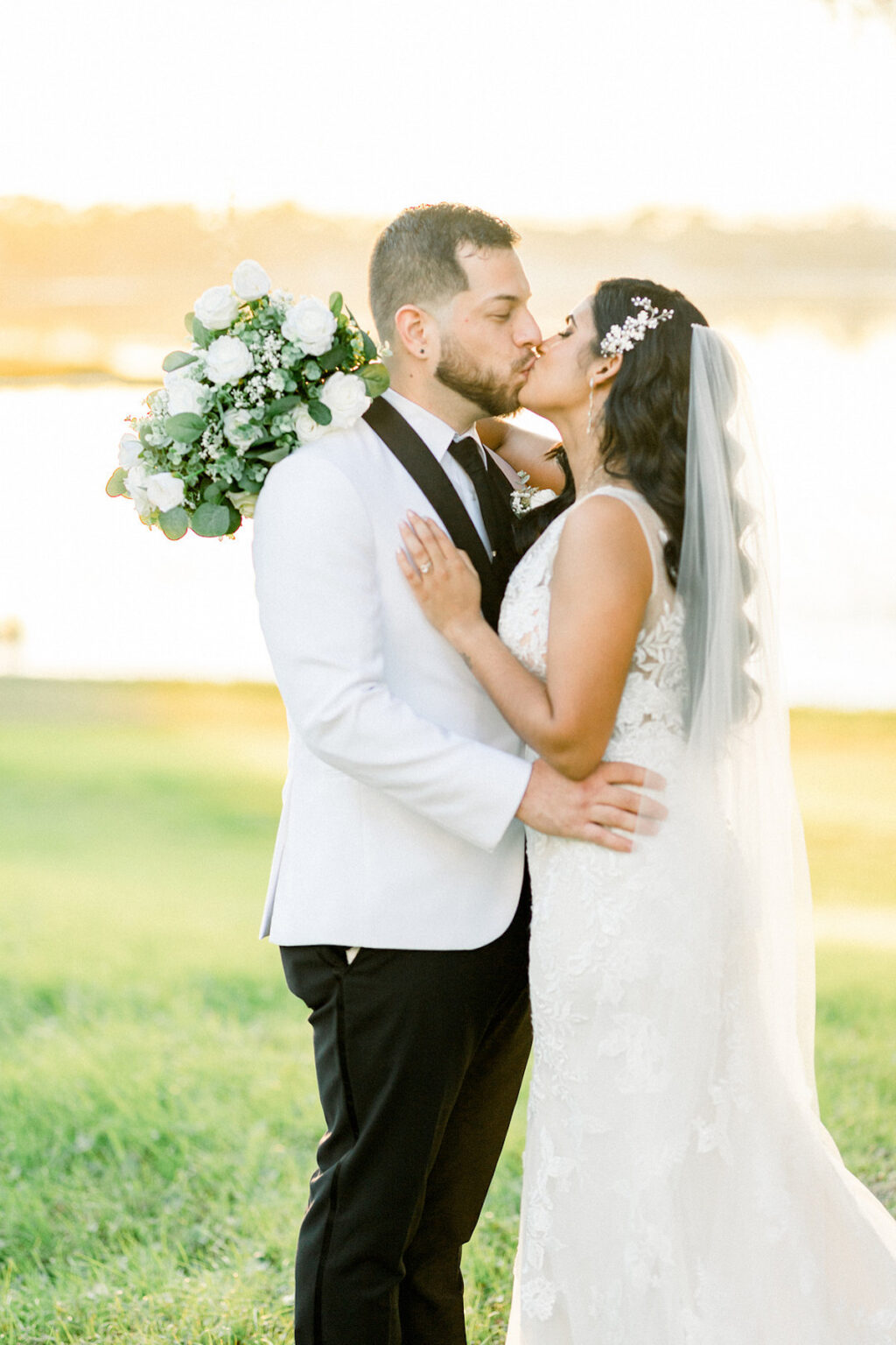 Elegant Florida Wedding Celebrates Love & Family Munaluchi Bride