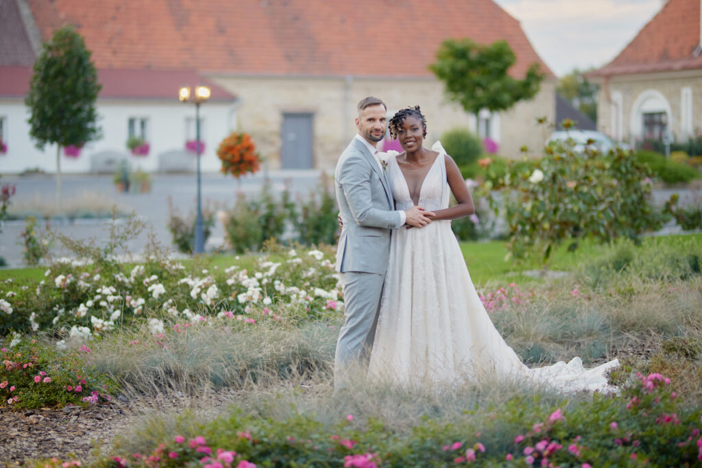 Wanderlust couple, Rumbi and Tom, are back to share all the details from their second white wedding in the Czech Republic! 
