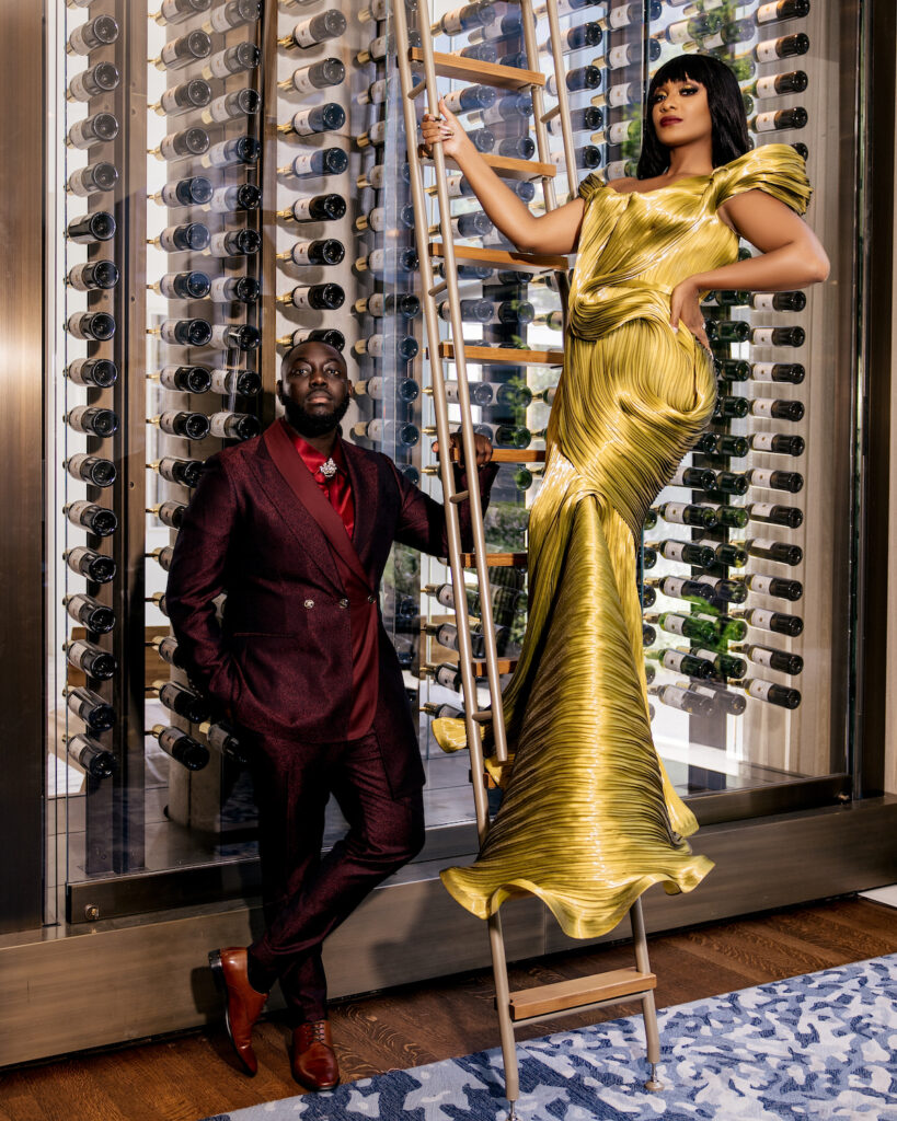 Featured in MunaLuchi Bridal Magazine, Issue No. 27, Amy & Sam's engagement session highlights their shared artistic and eclectic style while also paying tribute to their individual Ghanaian and Washingtonian roots.
