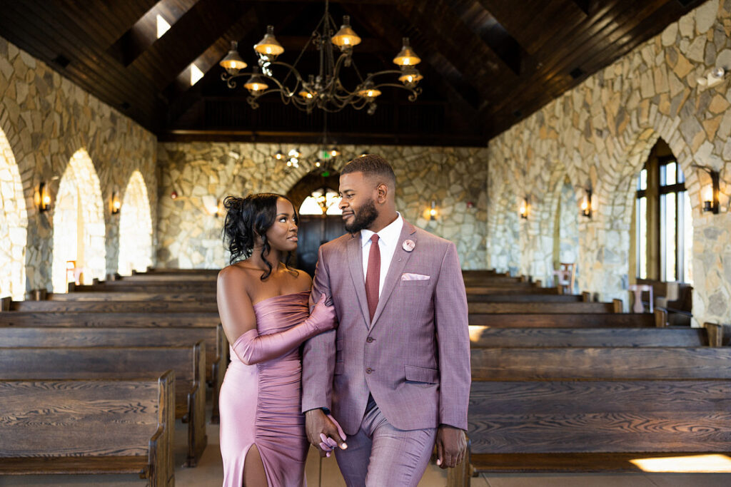Featured in Issue 28, these serene chapel engagement photos in Landrum, South Carolina, were effortlessly captured by MunaCoterie member Smithalee Photography.