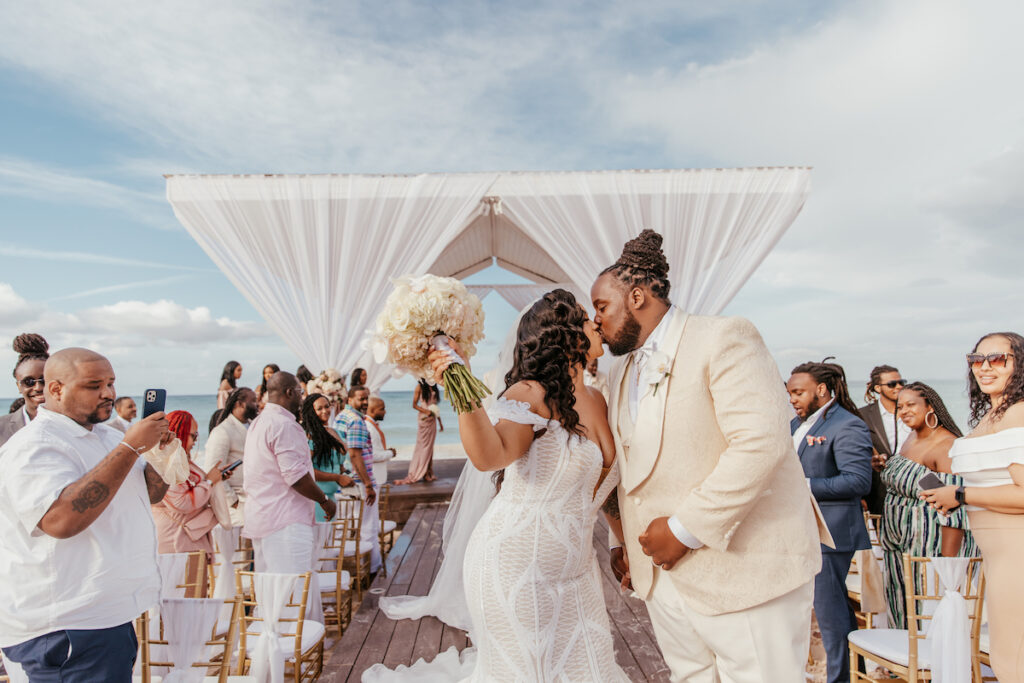 Featured in MunaLuchi Bride Magazine Issue 28, this stunning destination wedding in Montego Bay, Jamaica, is everything island vibes mixed with tropical glam details. 