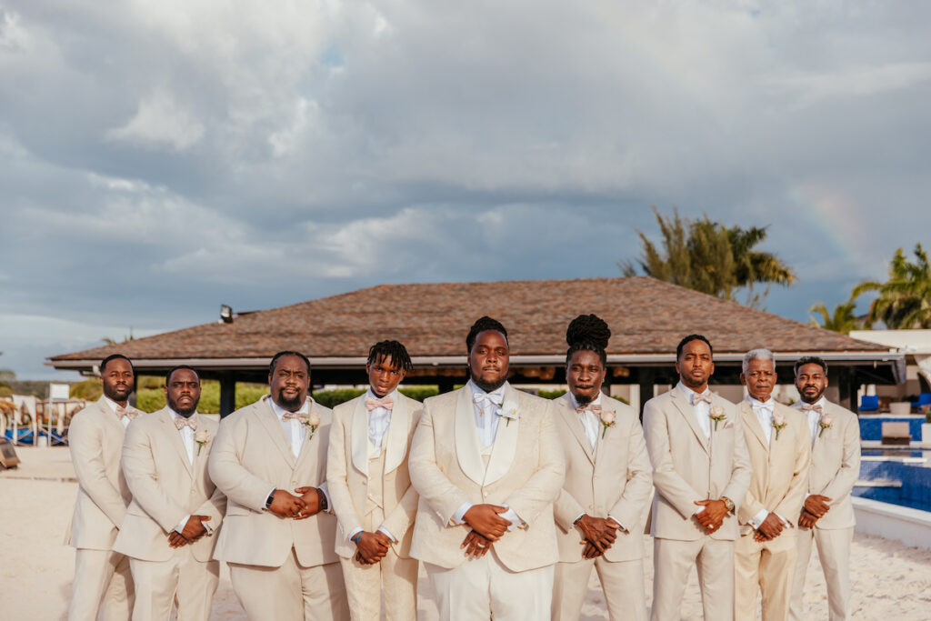 Featured in MunaLuchi Bride Magazine Issue 28, this stunning destination wedding in Montego Bay, Jamaica, is everything island vibes mixed with tropical glam details. 