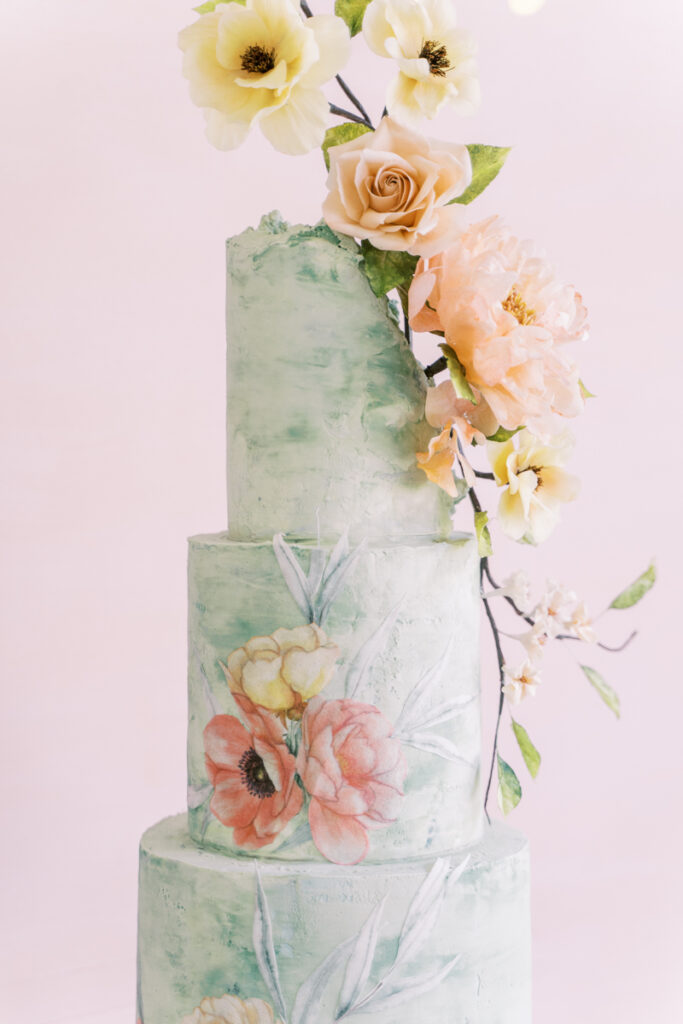Featured in MunaLuchi Bride Magazine, Issue 28, this sultry & sweet-styled shoot is the perfect wedding inspiration just in time for spring!