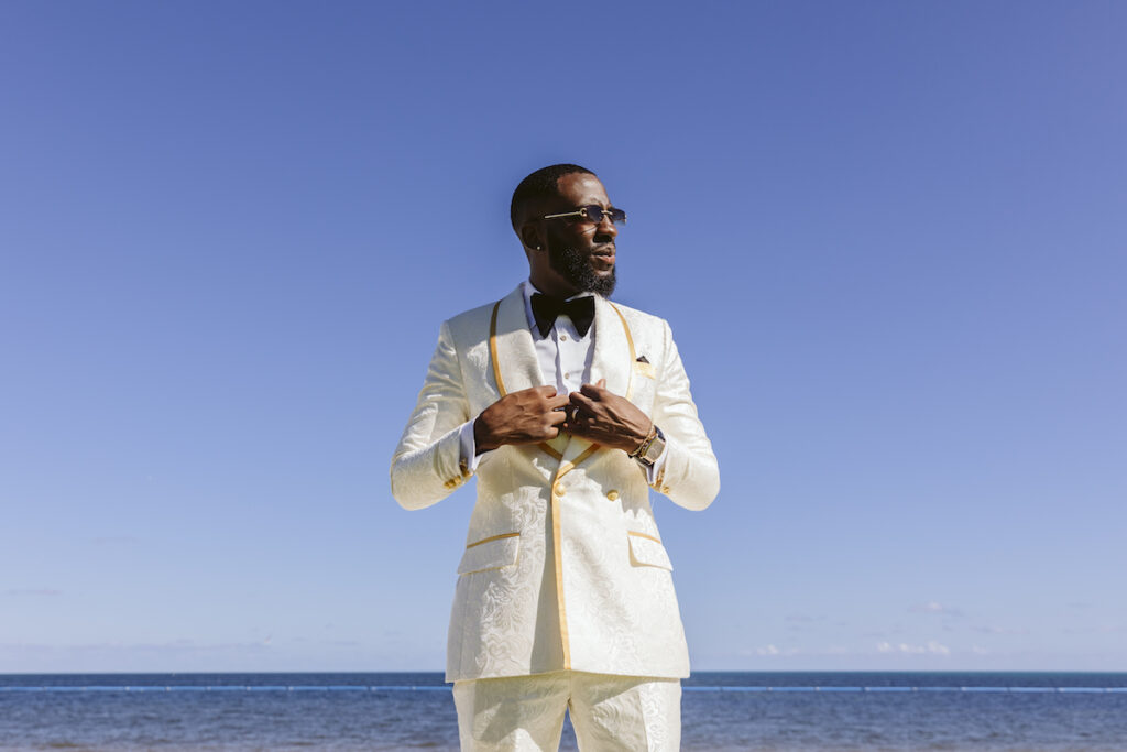 The Grand at Moon Palace in Cancun, Mexico, hosts couples' traditional Nigerian & White Weddings with Benin attire and Ankara patterns.