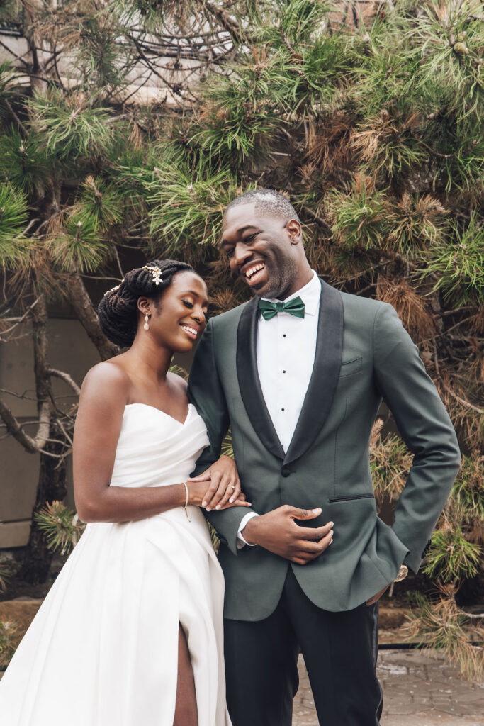 The bride's puff sleeve dress stars in this modern and elegant outdoor wedding ceremony at the VIP Country Club in New Rochelle, New York!