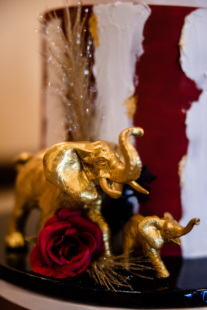 Re-write the script of your wedding with this unique vintage circus-themed styled wedding inspired by the hit movie: The Greatest Showman.