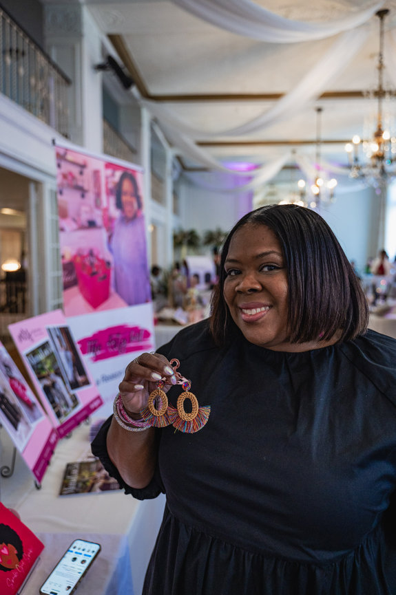 On Sunday, March 24th, 2024, MunaLuchi headed to The Hotel Concord in North Carolina for the 2nd Annual Mahogany Brown Bridal Extravaganza.