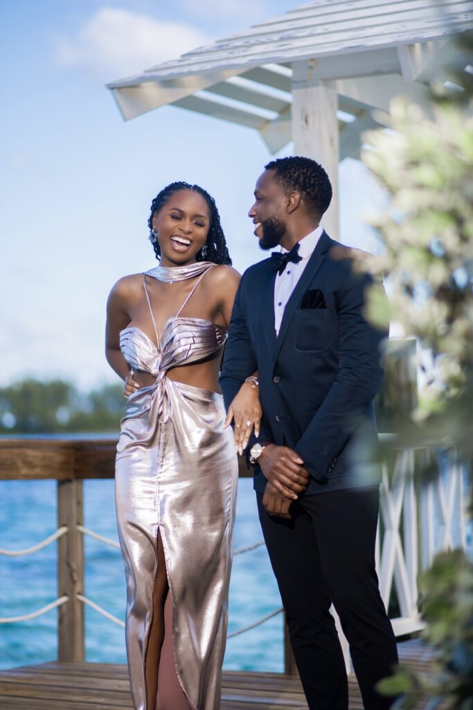 Nneka and Nnamdi celebrated their engagement with a special love-in-paradise destination e-session in the Bahamas!
