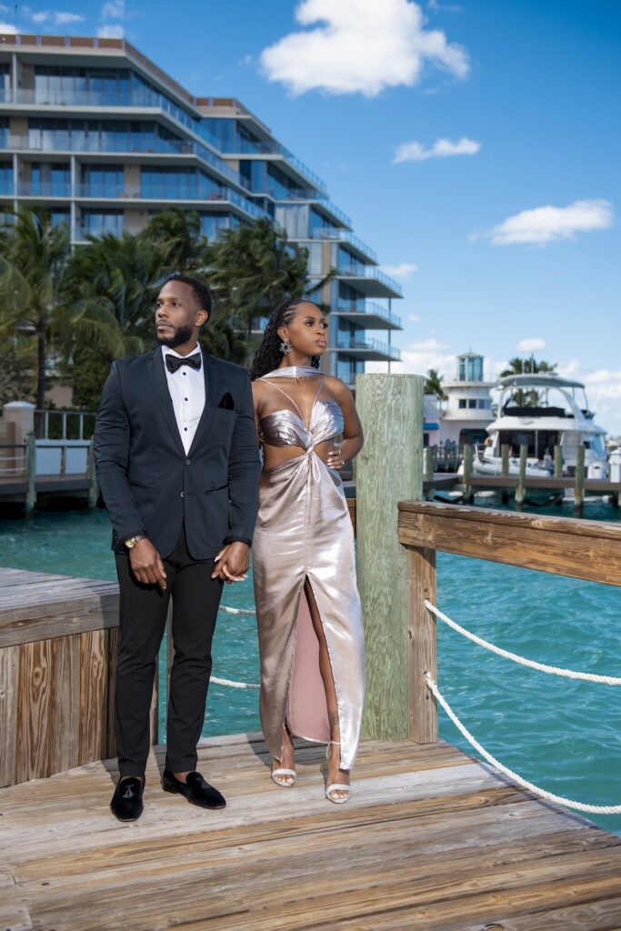 Nneka and Nnamdi celebrated their engagement with a special love-in-paradise destination e-session in the Bahamas!