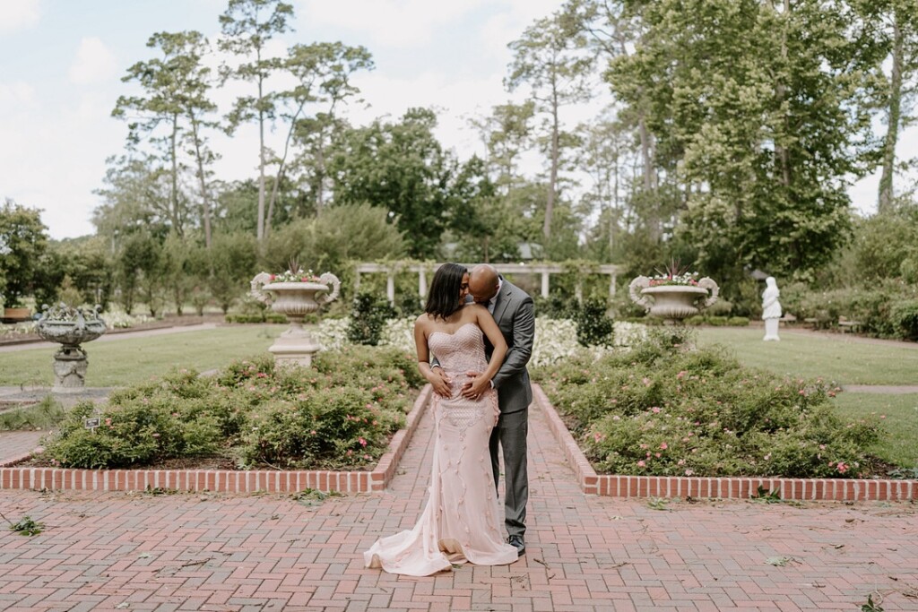 Hermon and Berhanu celebrated their love with a pre-wedding photo shoot at the Mercer Botanic Garden in Humble, Texas.