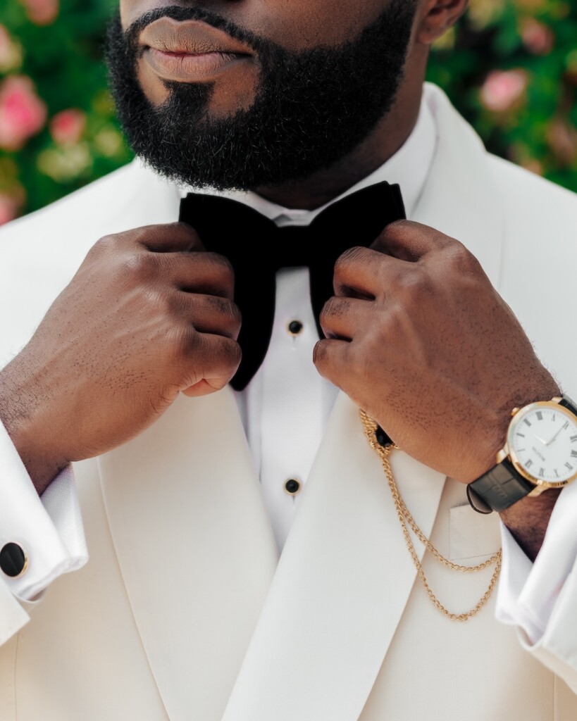 Featured in Issue 32, Evyn and Patrick exchanged vows in an elevated and classic wedding at the Peach Orchard Venue in Spring, Texas.