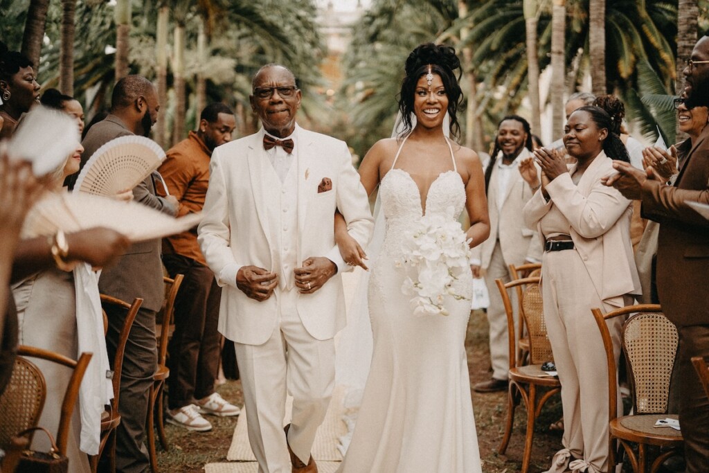 Rafael and Shirea said "I do" in a stylish wedding weekend in Mérida, Mexico, the capital of the beautiful lush jungles of the Yucatan.