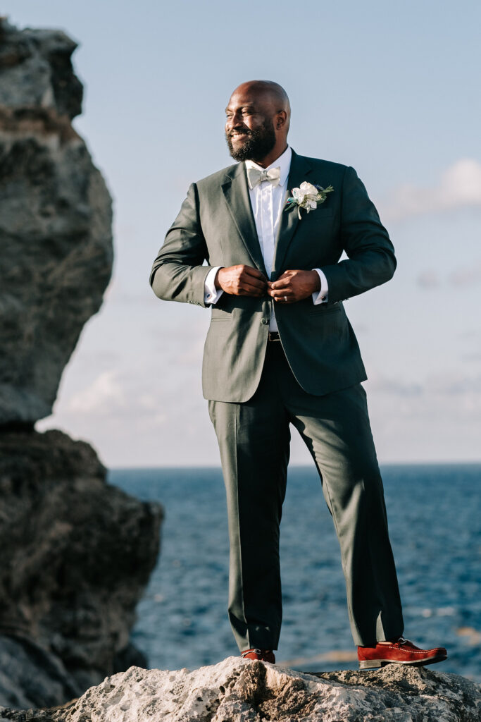 Peteche and Nicholas island-hopped across the Bahamas via plane for their unconventional, luxurious Bahamian wedding!