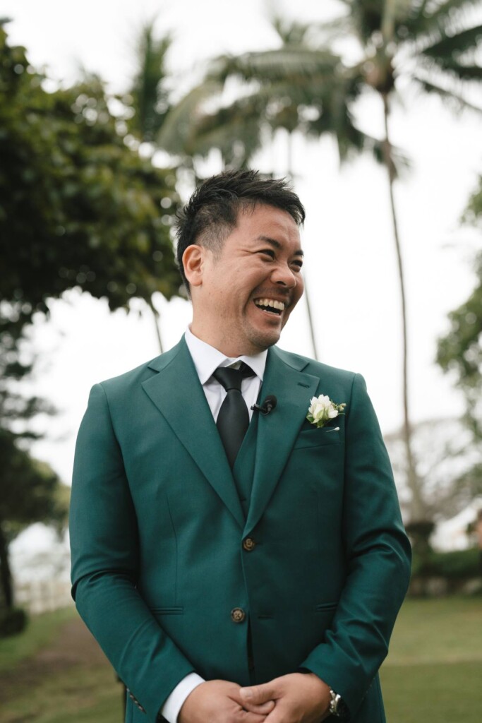 Oahu's soaring mountains and lush flora provided a breathtaking backdrop for Nicole and Ryo's chic garden wedding in Hawaii.